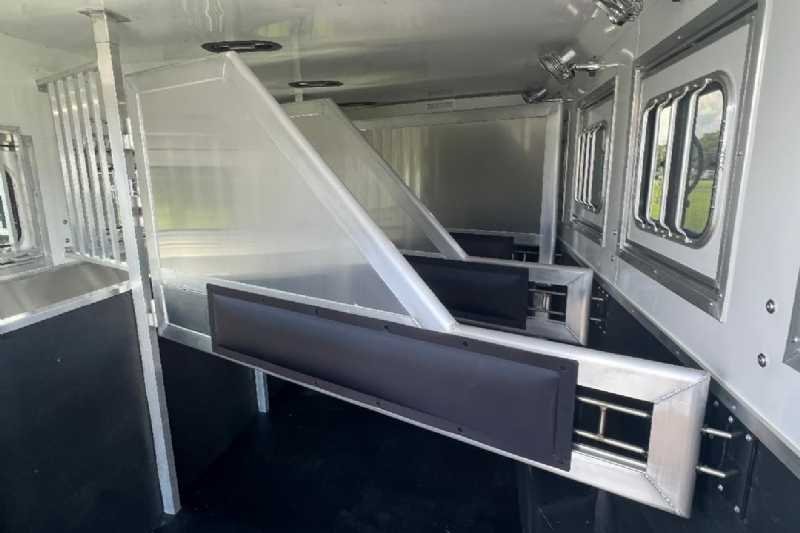 2024 Lakota Charger 8411RKGLQ 4 Horse Trailer with 11′ Short Wall - Image 29