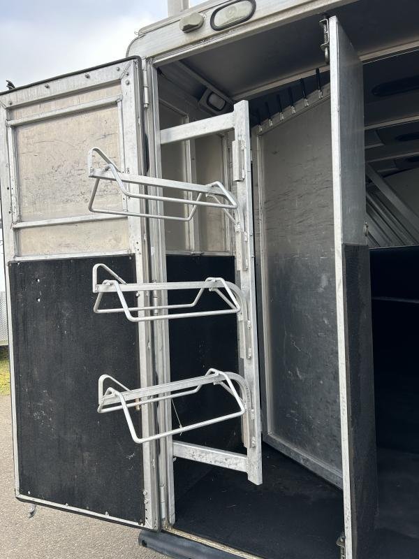 2002 Silverado 3h GN All Aluminum Weekender - Image 7
