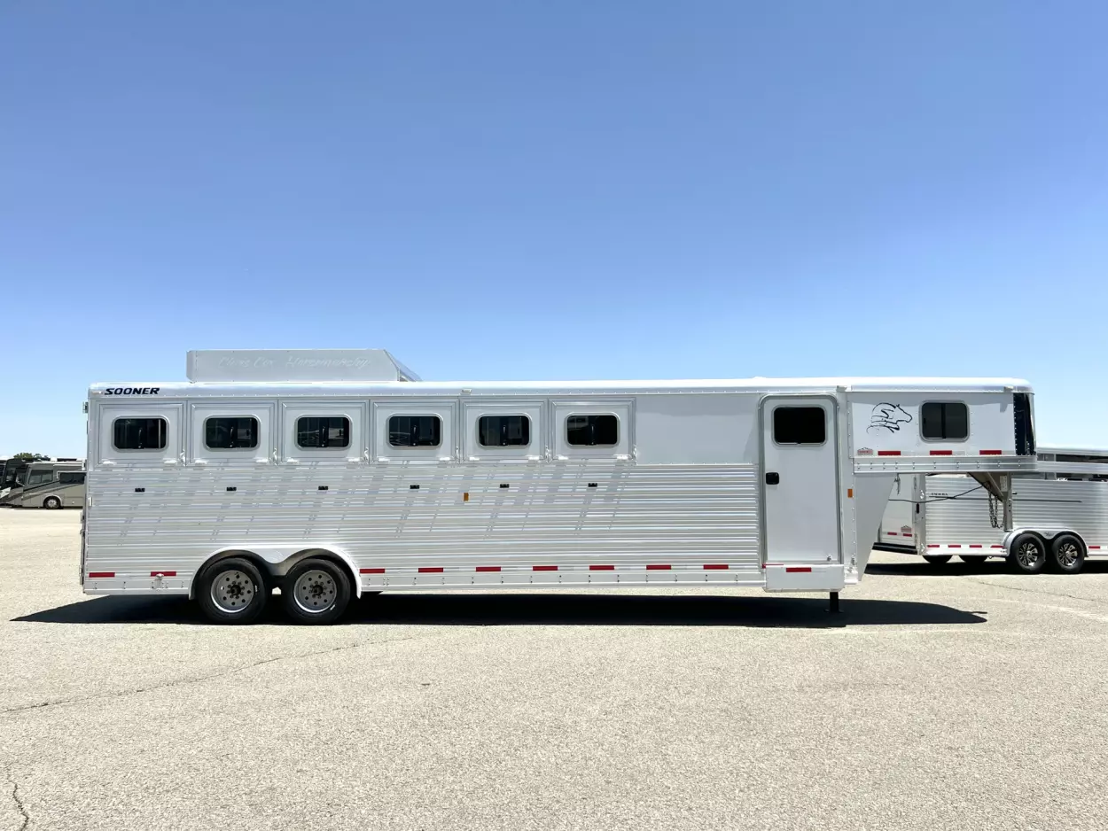 2015 Sooner 6 Horse Gooseneck - Image 7