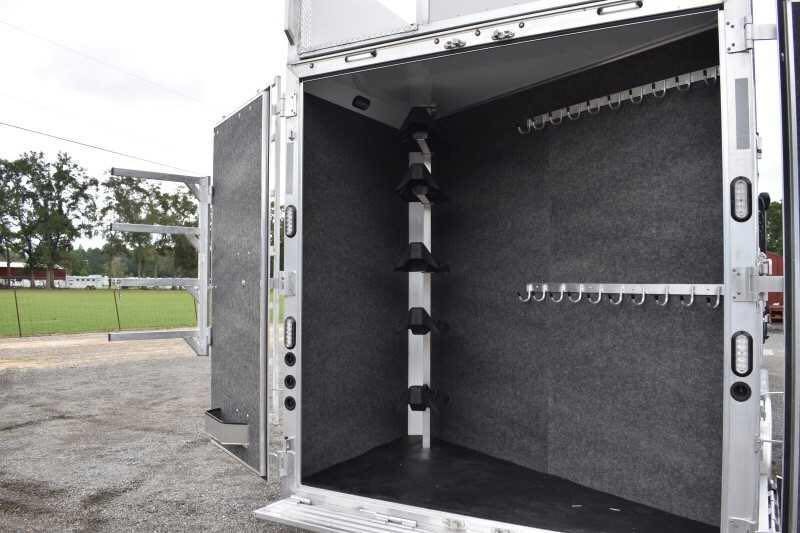 2021 Lakota BigHorn 8519TBB 5 Horse Trailer with 19′ Short Wall - Image 16