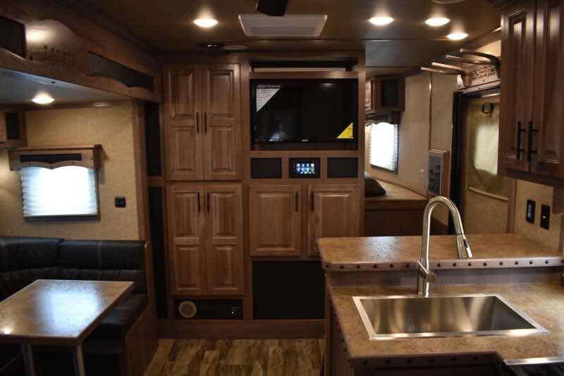 2021 Lakota BigHorn 8519TBB 5 Horse Trailer with 19′ Short Wall - Image 35
