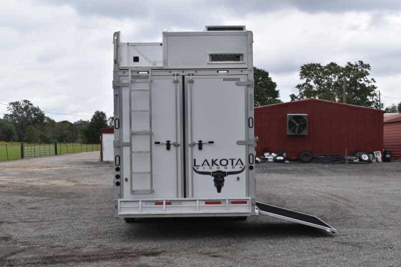 2021 Lakota BigHorn 8519TBB 5 Horse Trailer with 19′ Short Wall - Image 13
