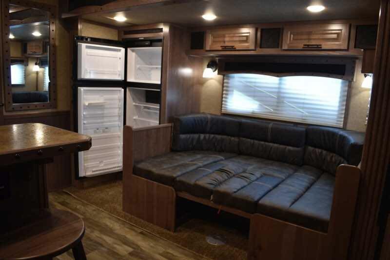 2021 Lakota BigHorn 8519TBB 5 Horse Trailer with 19′ Short Wall - Image 37