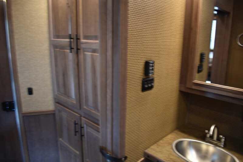 2021 Lakota BigHorn 8519TBB 5 Horse Trailer with 19′ Short Wall - Image 47