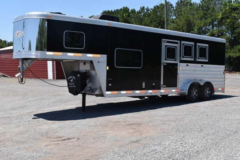 2017 Exiss Escape 7308LQ 3 Horse Trailer with 8′ Short Wall - Image 4
