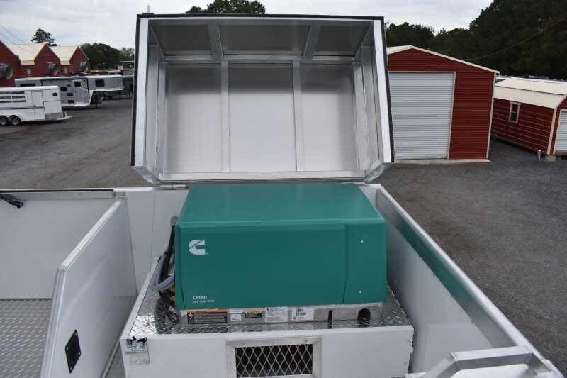 2021 Lakota BigHorn 8519TBB 5 Horse Trailer with 19′ Short Wall - Image 25