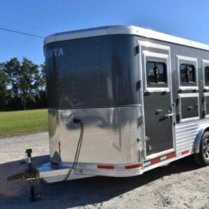 2018 Lakota 83HBPSL 3 Horse Trailer