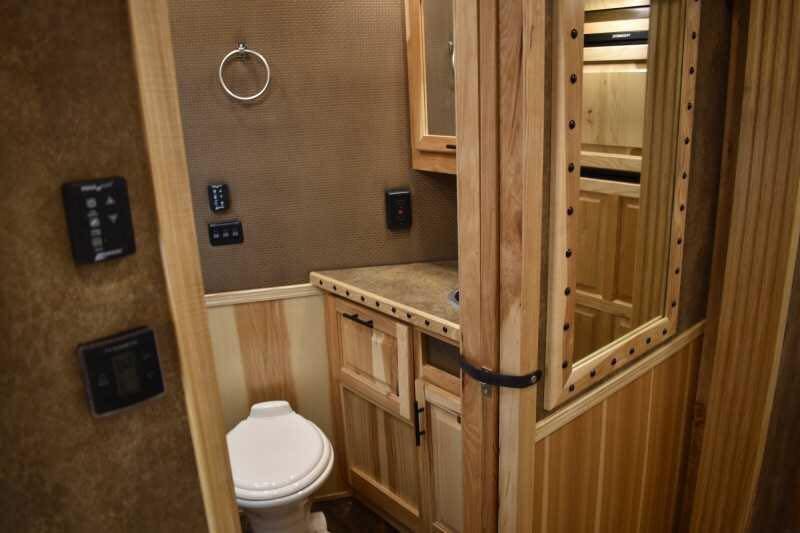 2021 Lakota BIGHORN 8316SRGLQ 3 Horse Trailer with 16′ Short Wall - Image 22