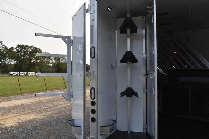 2021 Lakota BIGHORN 8316SRGLQ 3 Horse Trailer with 16′ Short Wall - Image 14
