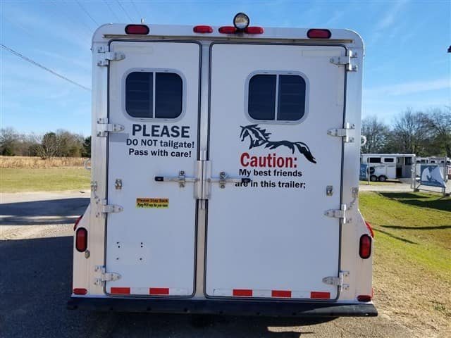 2001 4 Star 2 Horse Bumper Pull Slant Load - Image 5