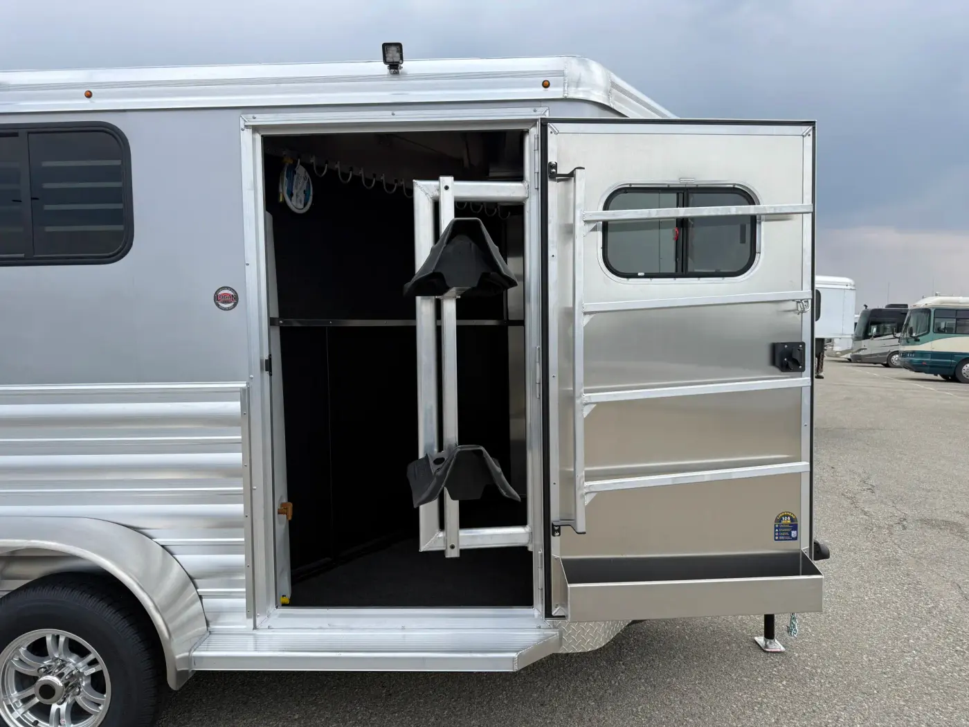 2026 Logan Coach Bullseye 2-Horse Bumper Pull Trailer - Image 6