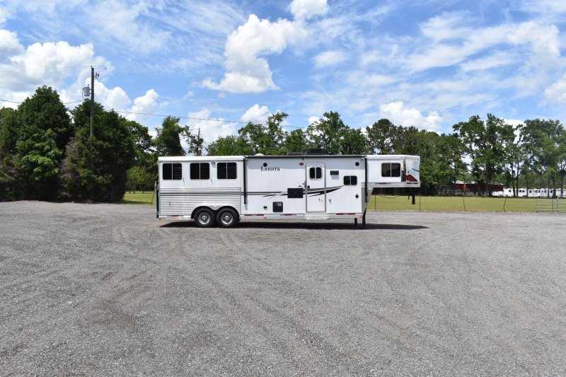 pro horse trailers