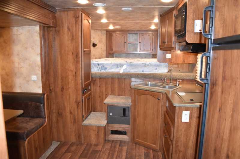 2013 Lakota 8311LQ 3-Horse Trailer With 11 ft Short Wall - Image 21
