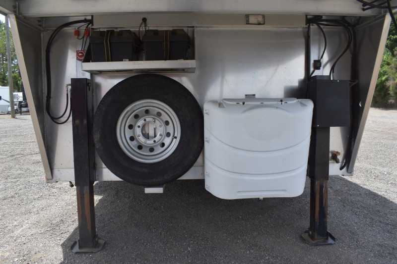 2013 Lakota 8311LQ 3-Horse Trailer With 11 ft Short Wall - Image 22