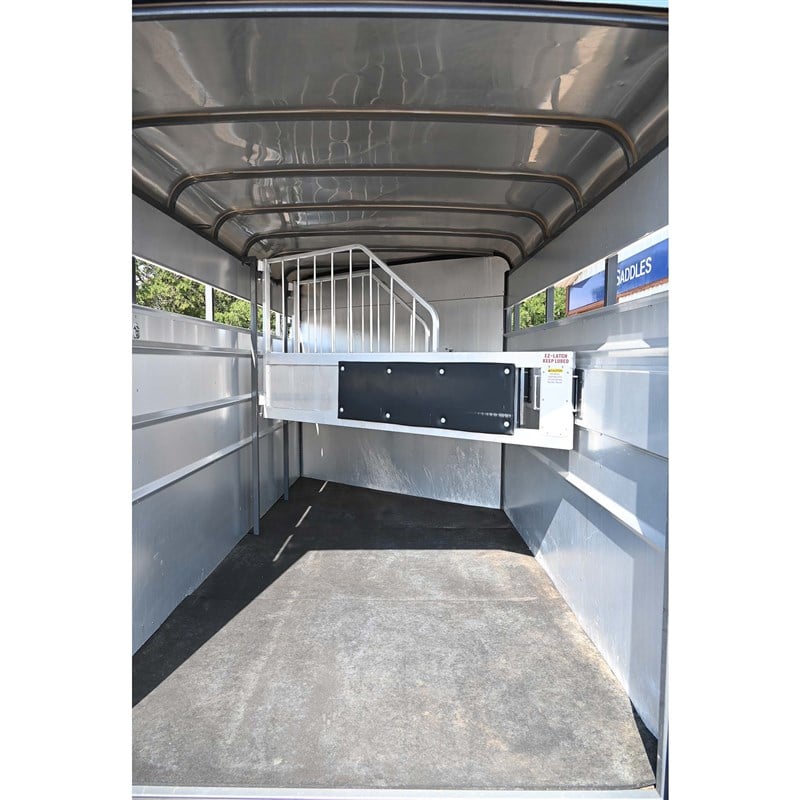 2024 Maverick 3-Horse Bumper Pull Stock Combo Trailer 3 horse bumper pull - Image 8