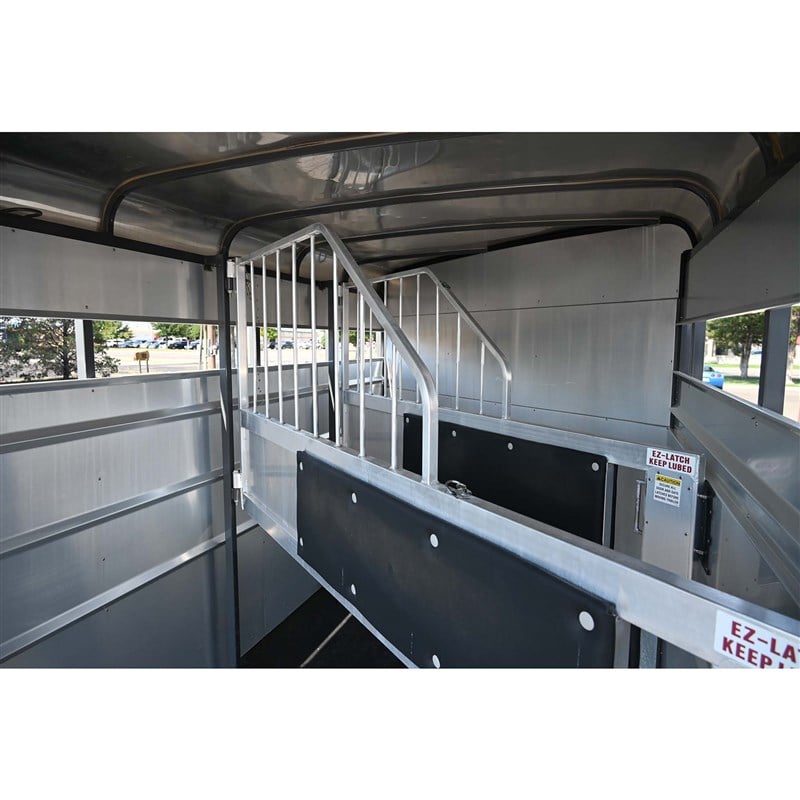 2024 Maverick 3-Horse Bumper Pull Stock Combo Trailer 3 horse bumper pull - Image 7