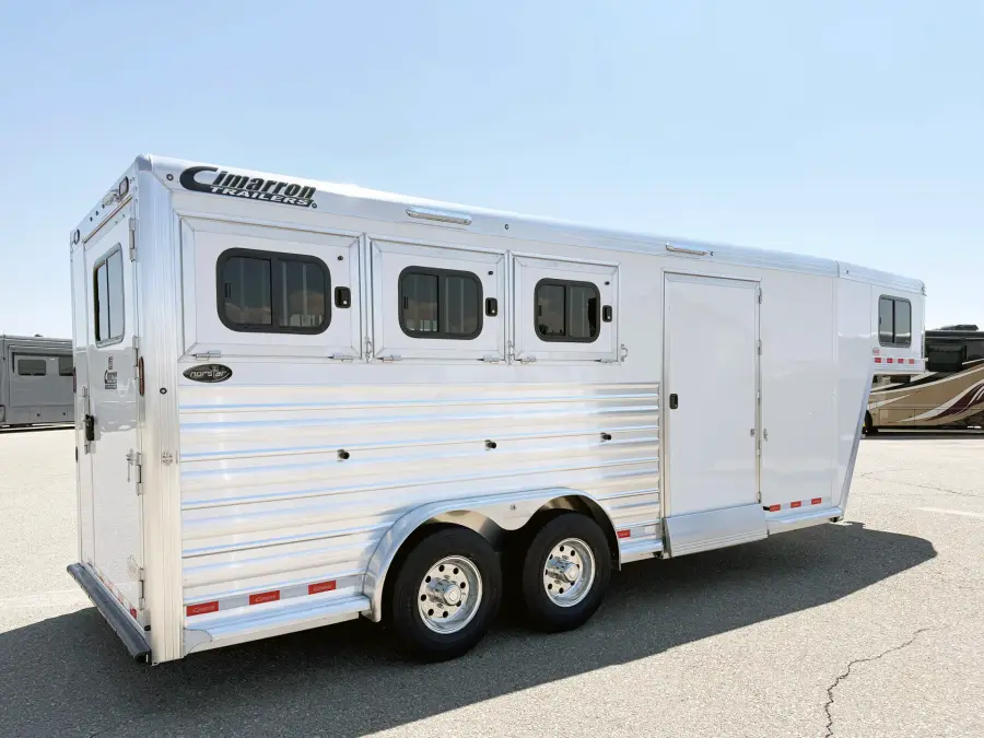 2027 Cimarron Norstar 3-Horse Gooseneck Trailer - Image 5