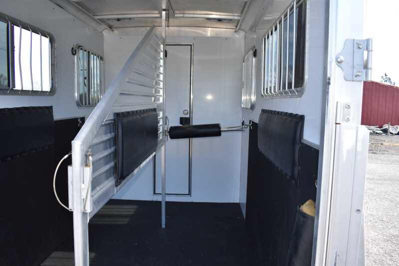 2005 Featherlite 2HST 2-Horse Trailer With 4 ft Short Wall - Image 10