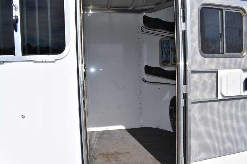 2005 Featherlite 2HST 2-Horse Trailer With 4 ft Short Wall - Image 2