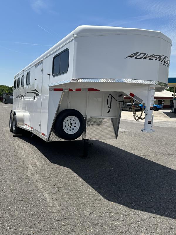 2023 Trails West GN-4H Adventure MX 4-Horse Gooseneck Horse Trailer - Image 2