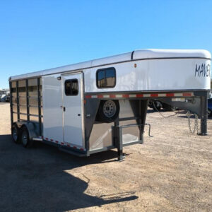 2024 Maverick 3-Horse Gooseneck Horse Trailer