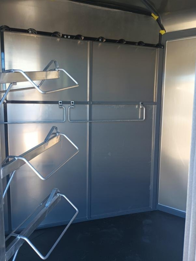 2024 Maverick 3-Horse Gooseneck Horse Trailer - Image 20