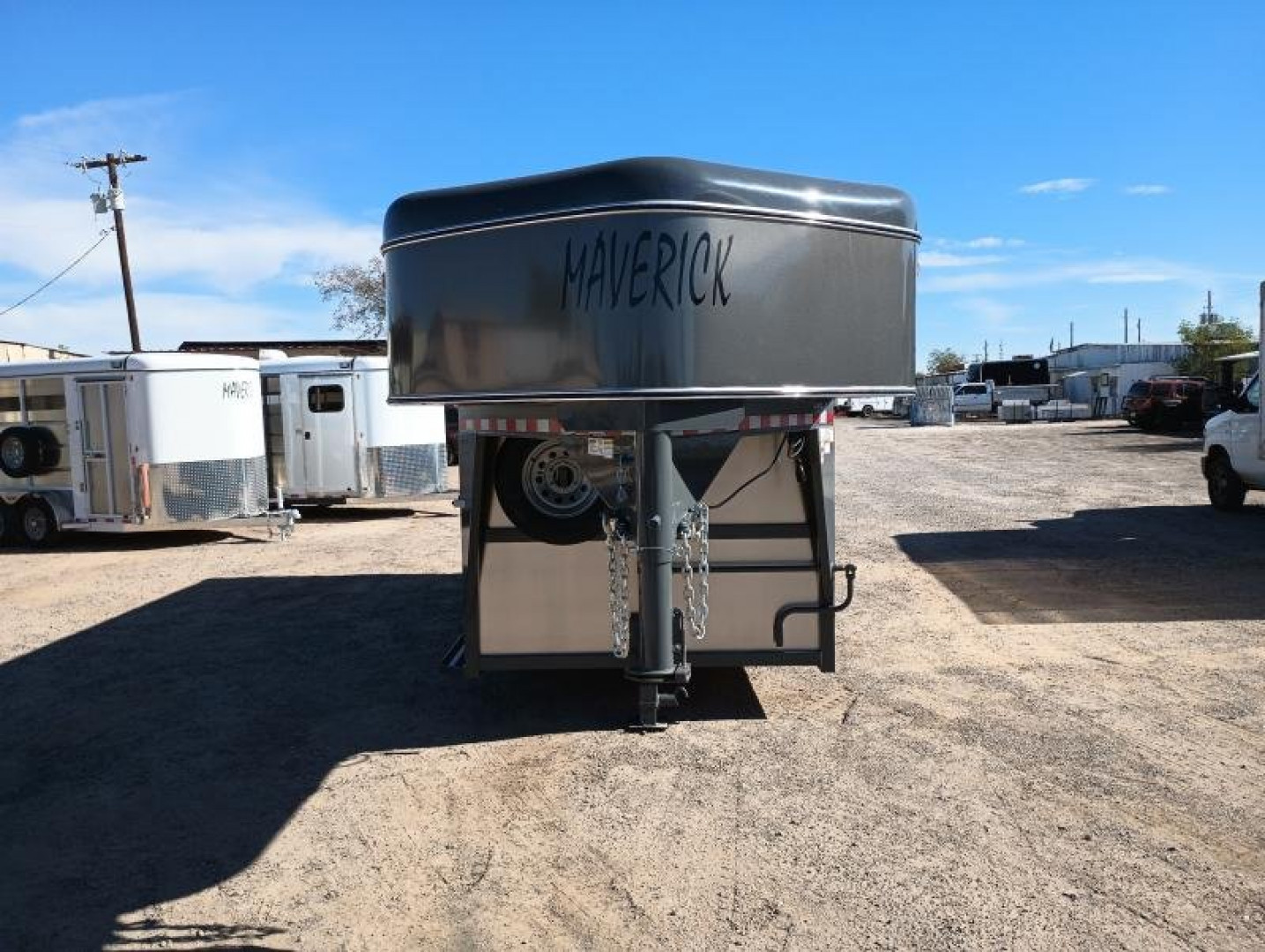 2024 Maverick 3-Horse Gooseneck Horse Trailer - Image 6