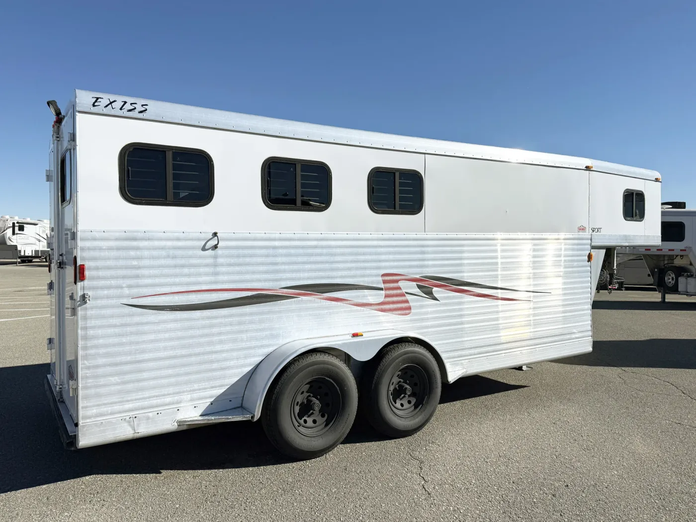 2004 Exiss Sport 3 Horse Trailer - Image 4