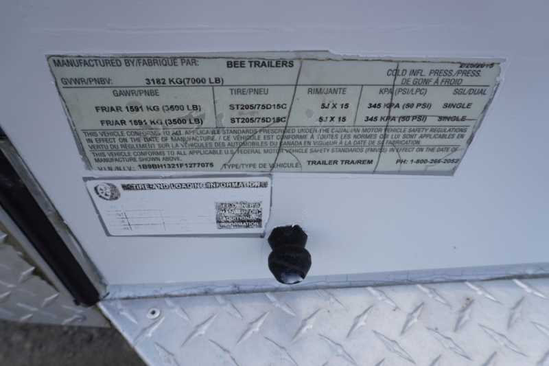 2015 Bee 2HBP 2-Horse Trailer with 2 ft Short Wall - Image 7