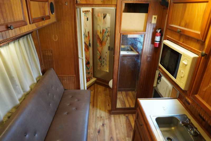 2001 Cherokee 7408LQ 4-Horse Trailer with 8 ft Short Wall - Image 5