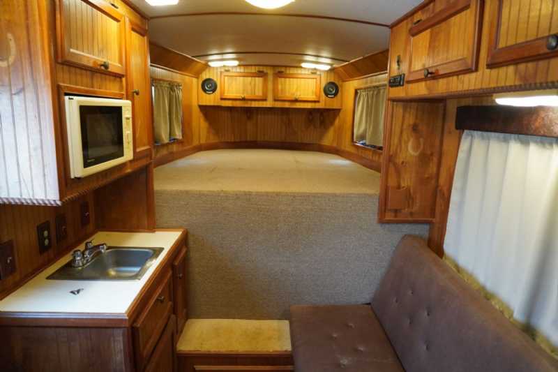 2001 Cherokee 7408LQ 4-Horse Trailer with 8 ft Short Wall - Image 8