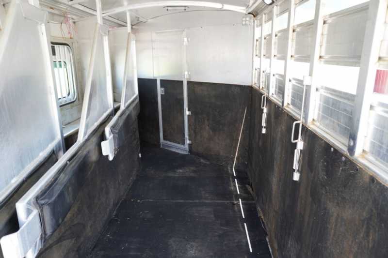 2001 Cherokee 7408LQ 4-Horse Trailer with 8 ft Short Wall - Image 10