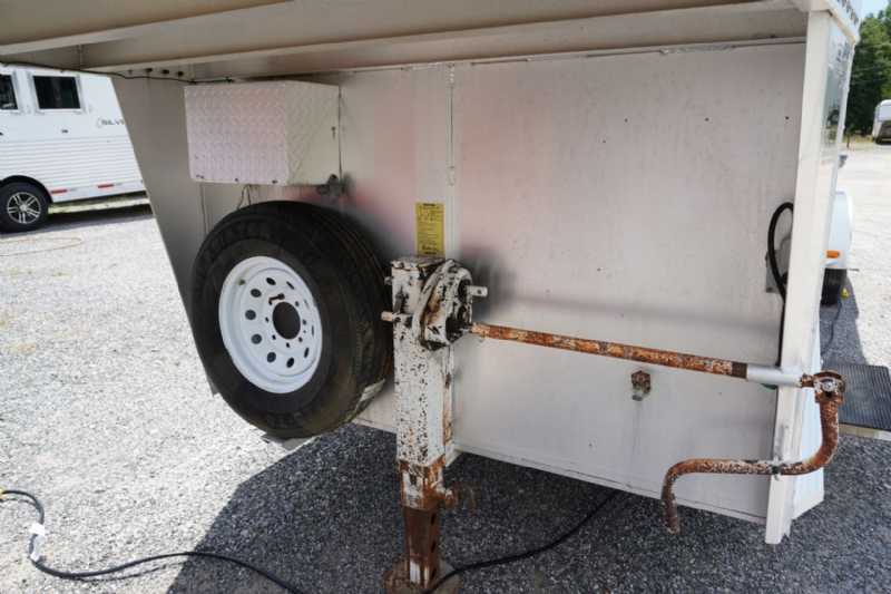 2001 Cherokee 7408LQ 4-Horse Trailer with 8 ft Short Wall - Image 14