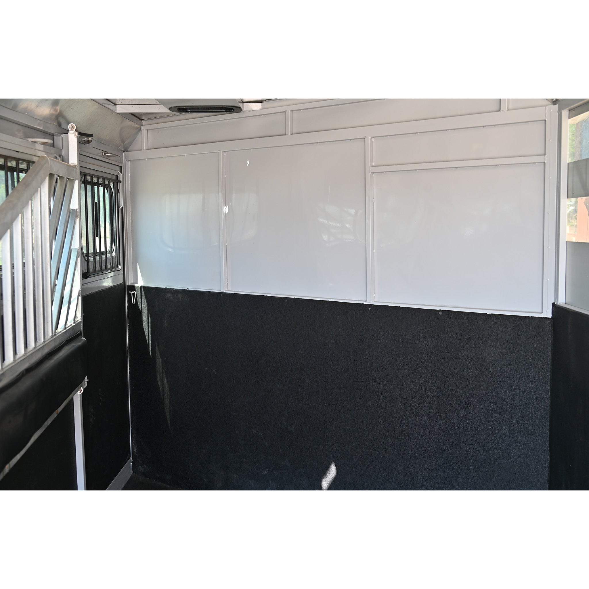 2024 Trails West Santa Fe 4-Horse Bumper Pull Horse Trailer - Image 16