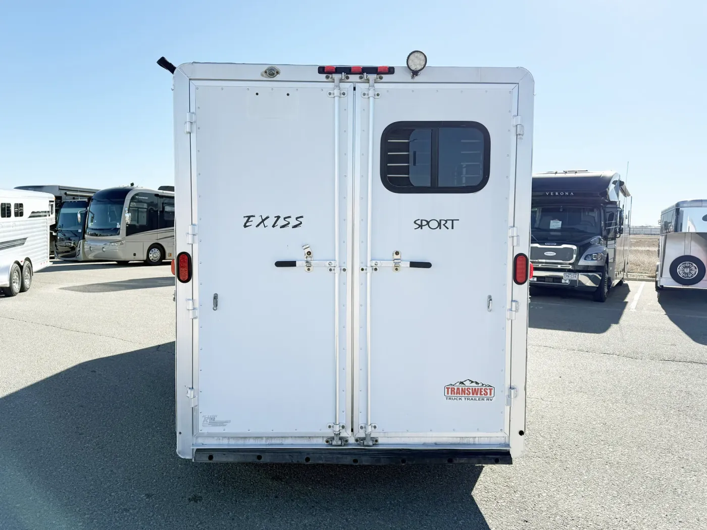 2004 Exiss Sport 3 Horse Trailer - Image 3