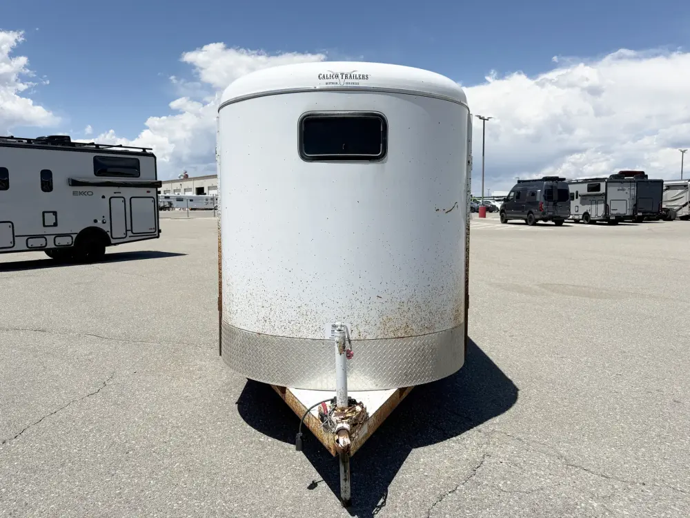 2012 Calico 2HBP 2-Horse Bumper Pull Horse Trailer - Image 7