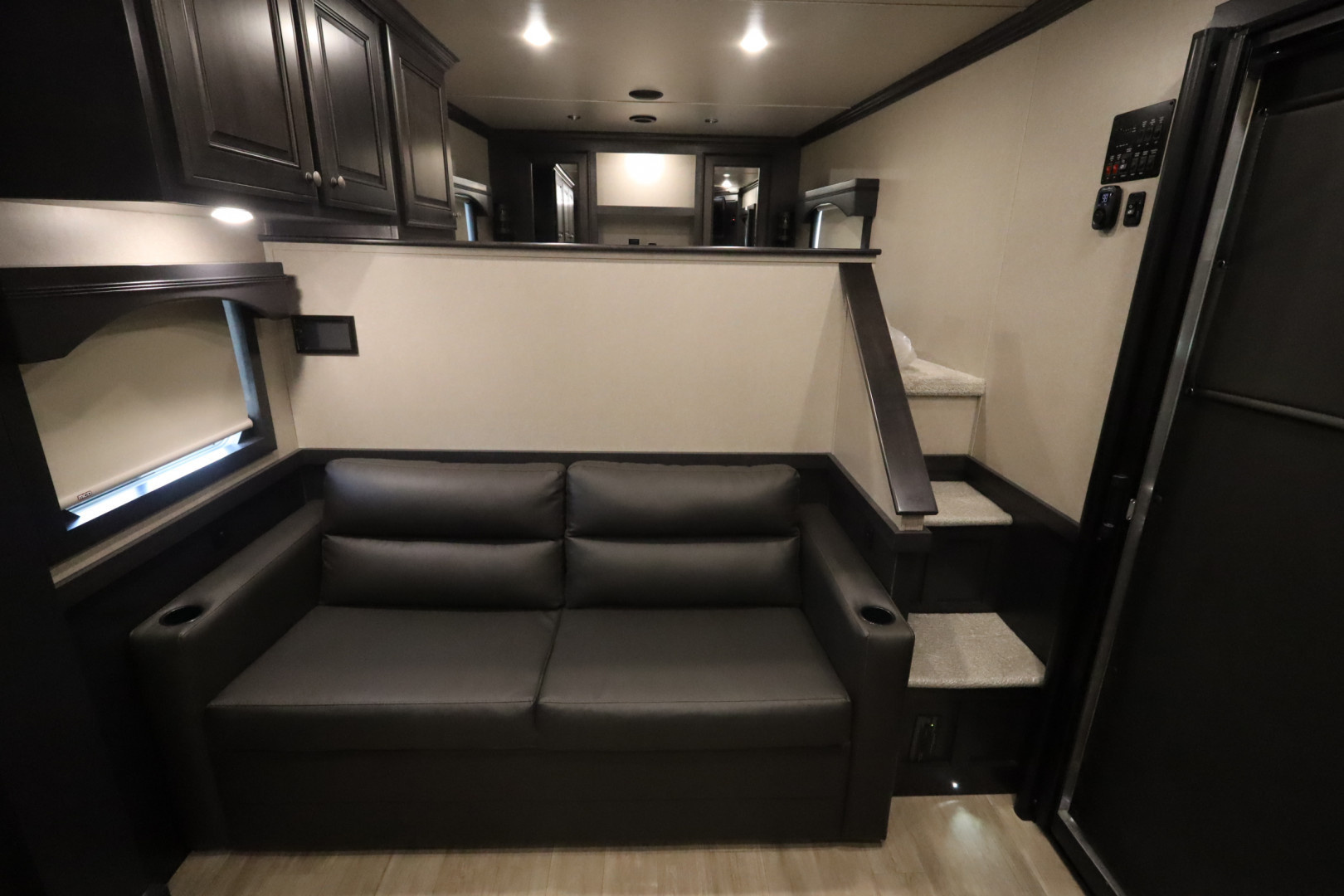 2025 Featherlite 3-Horse Slant Load Horse Trailer 3 horse slant load trailer - Image 14