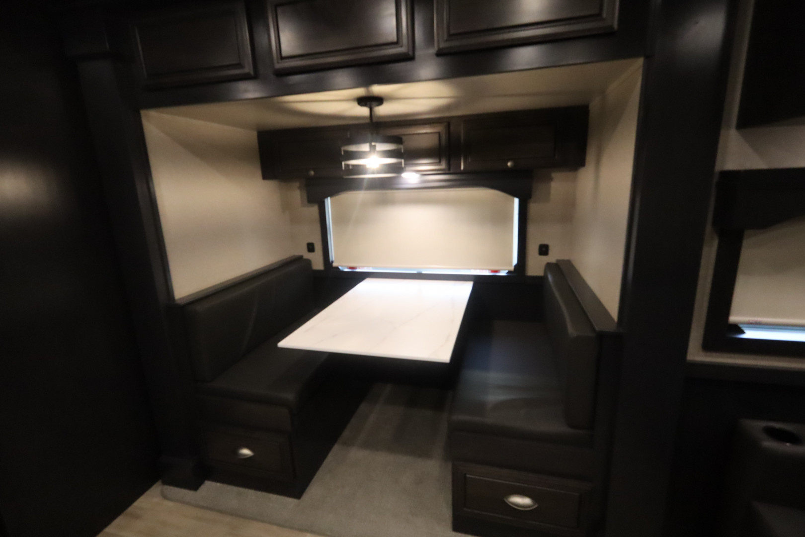 2025 Featherlite 3-Horse Slant Load Horse Trailer 3 horse slant load trailer - Image 13