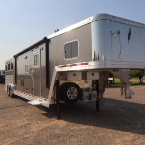 2025 Featherlite 3-Horse Slant Load Horse Trailer 3 horse slant load trailer