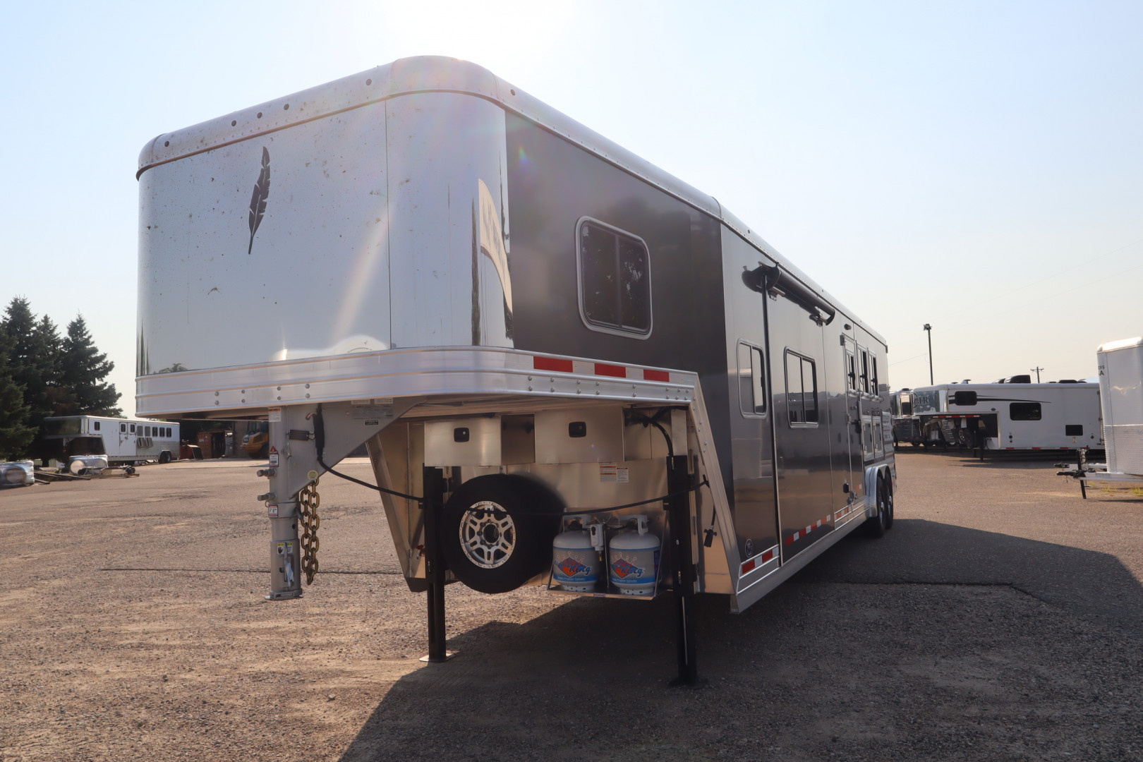 2025 Featherlite 3-Horse Slant Load Horse Trailer 3 horse slant load trailer - Image 28