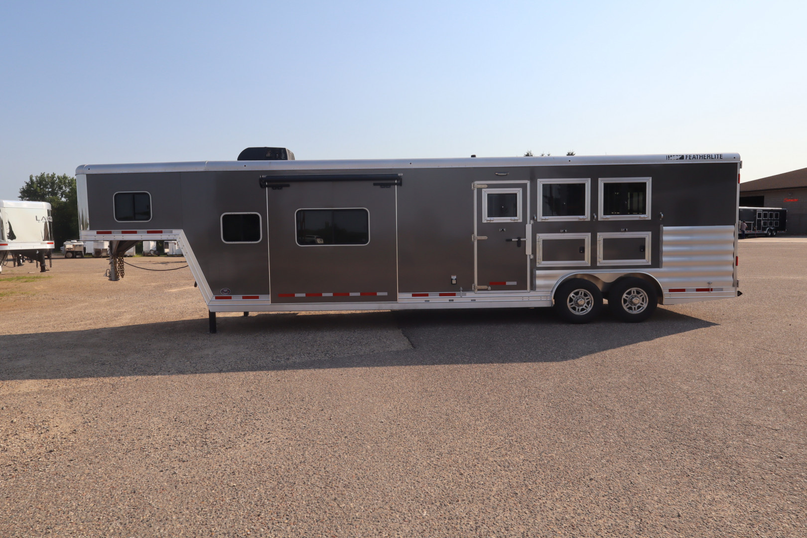 2025 Featherlite 3-Horse Slant Load Horse Trailer 3 horse slant load trailer - Image 27