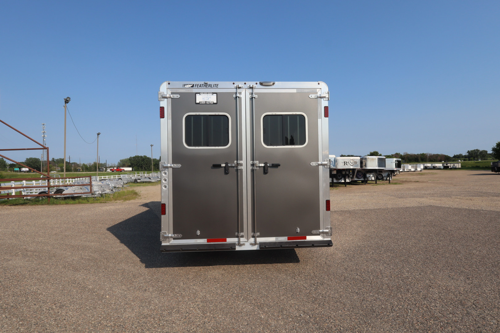 2025 Featherlite 3-Horse Slant Load Horse Trailer 3 horse slant load trailer - Image 23